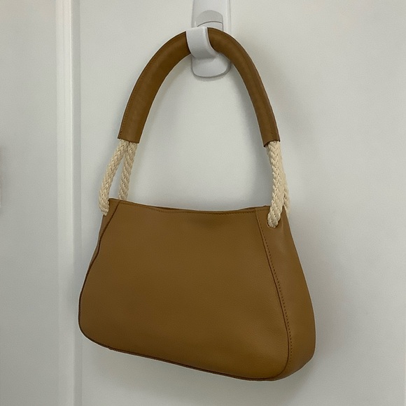 Furla Tan and Cream leather Shoulder Bag - Picture 2 of 7